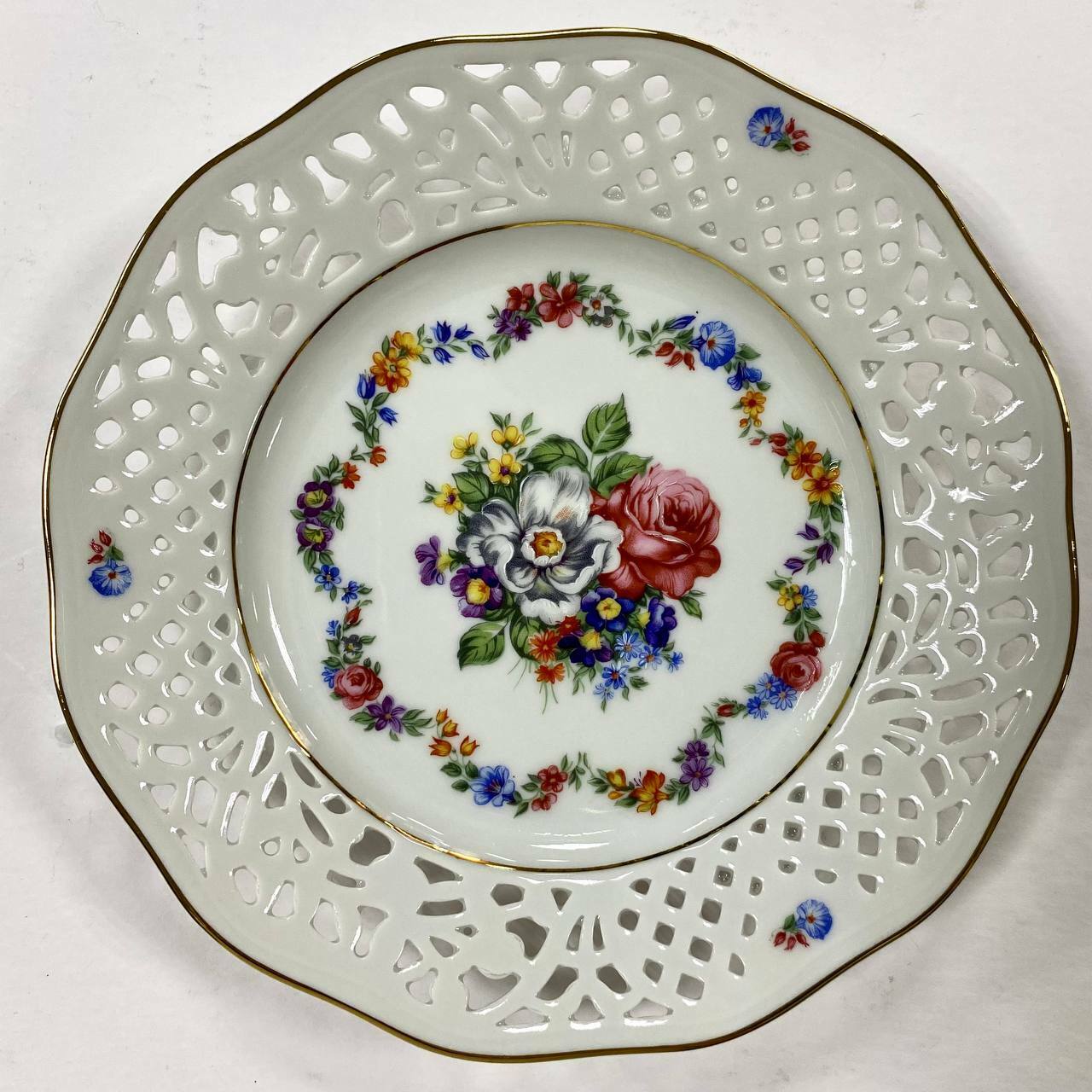 Schumann bavaria porcelain pretty plates, transferware, plates